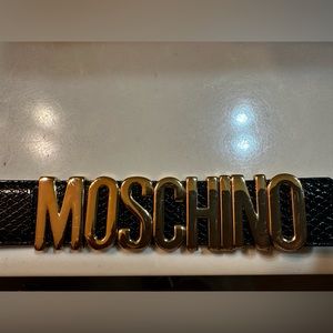 Moschino belt